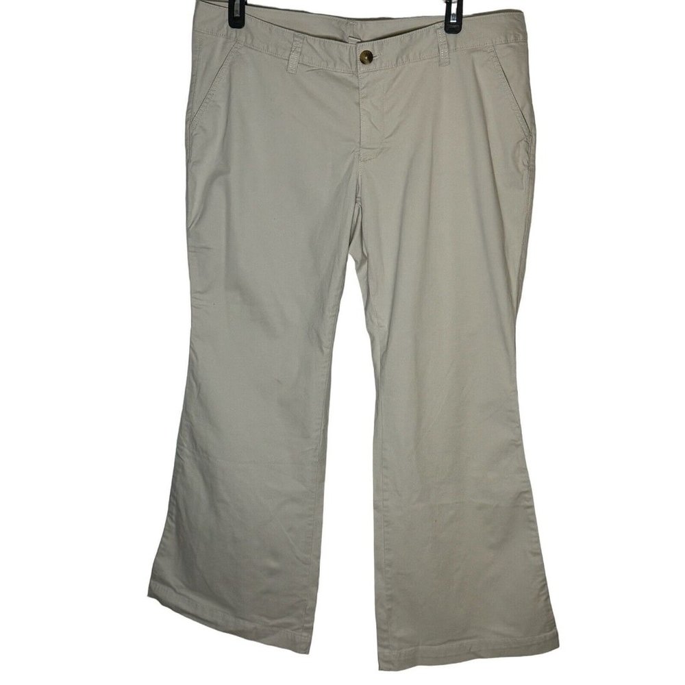 Women’s Old Navy Size 18 Khaki Chino’s Flare Leg With Stretch